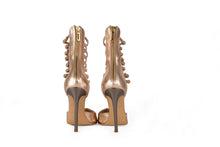 Carica l'immagine nel visualizzatore di Gallery, Sandals with cap-toe
